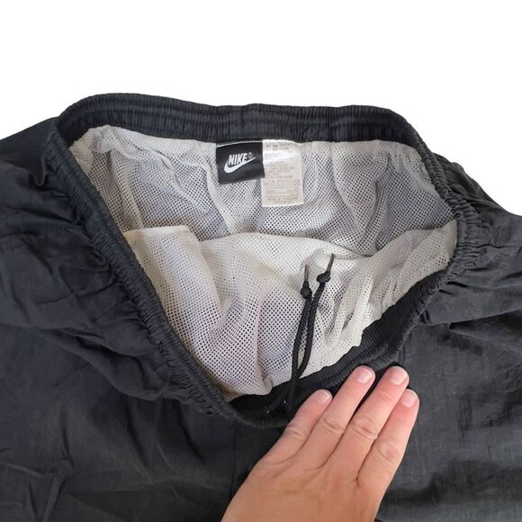 Vintage 90s Nike black large Swoosh Lined Swim Trunks Mens spell out - Picture 6 of 11